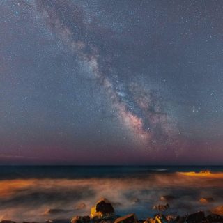 Despite the strong street lights, the milky way was still visible.
#milkywaychasers #seaside #longexposurephotography #starscape #imperia #italytrip 
🇮🇹🇮🇹🇮🇹